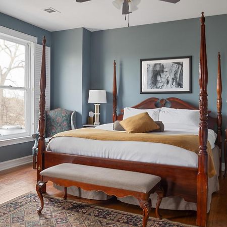 Stone Mountain Manor Bed & Breakfast Exterior photo