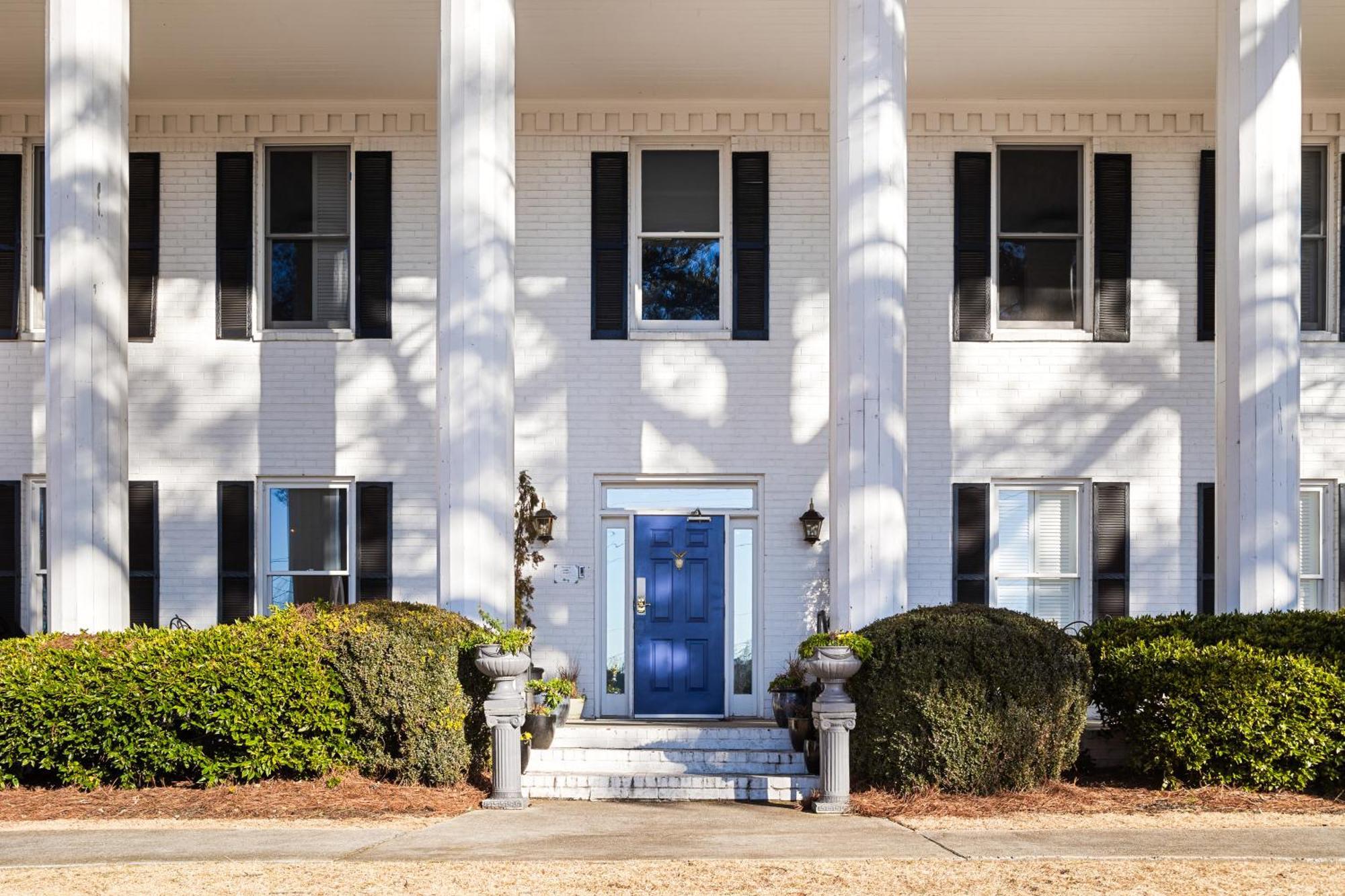 Stone Mountain Manor Bed & Breakfast Exterior photo