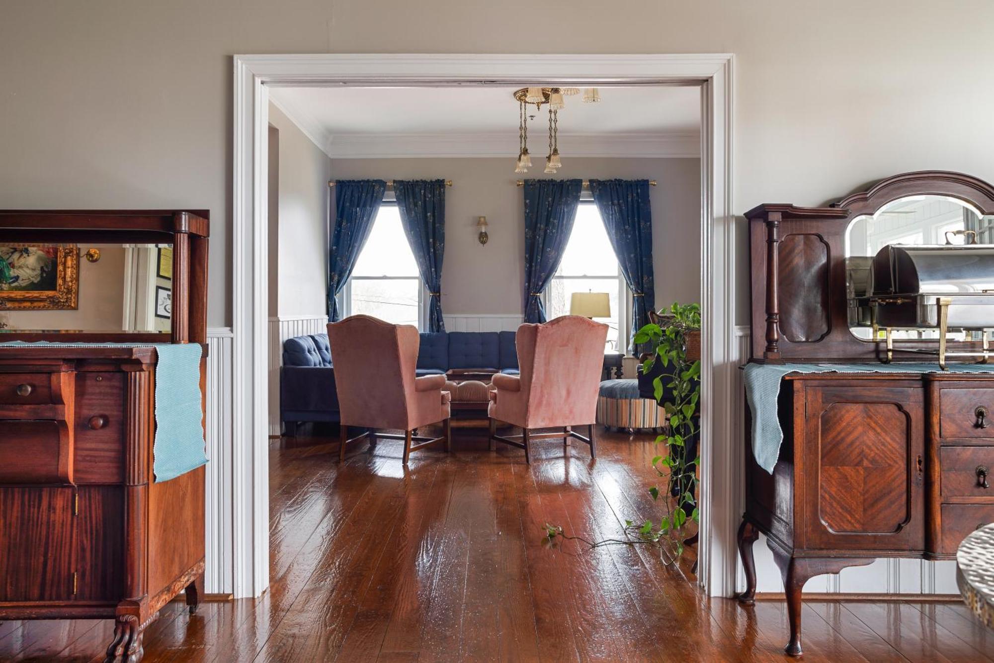 Stone Mountain Manor Bed & Breakfast Exterior photo